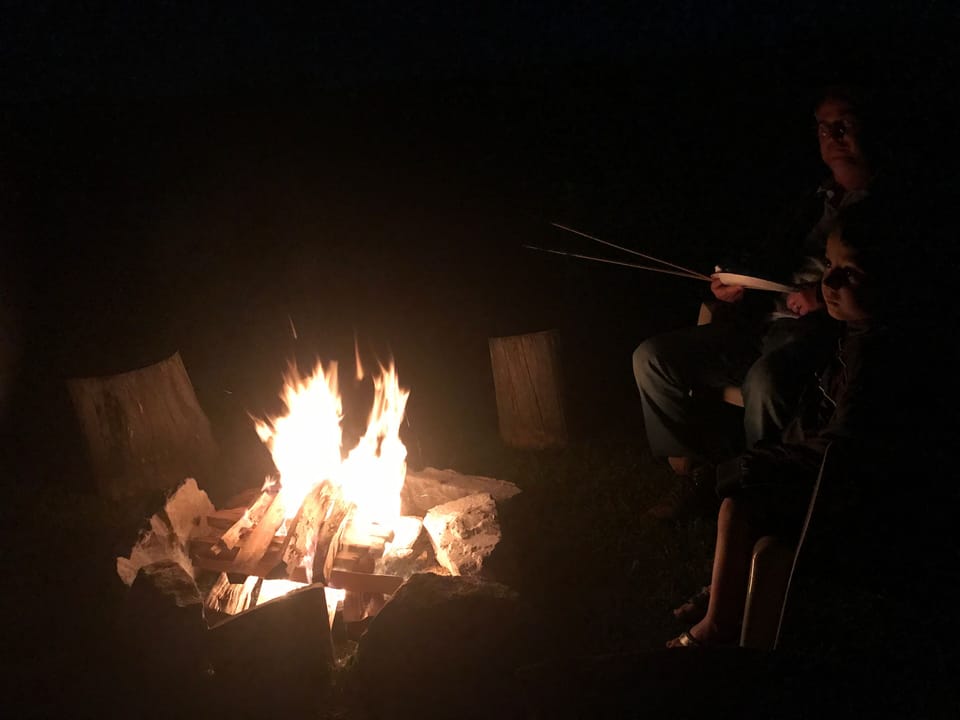 S’mores and campfire 