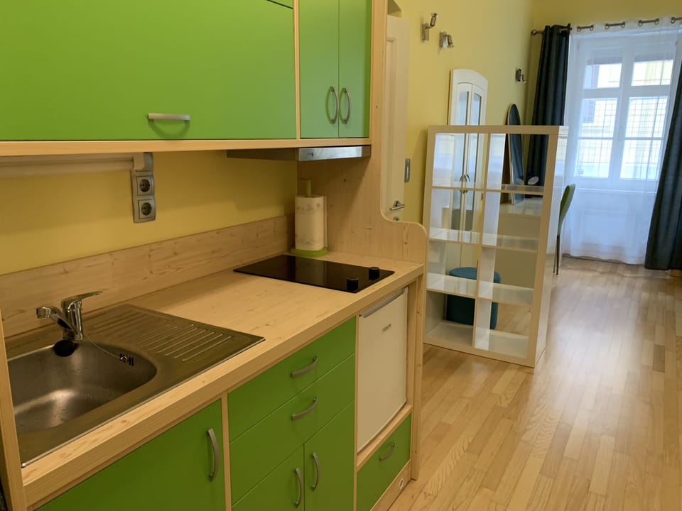 Kitchenette in the room with the two single beds