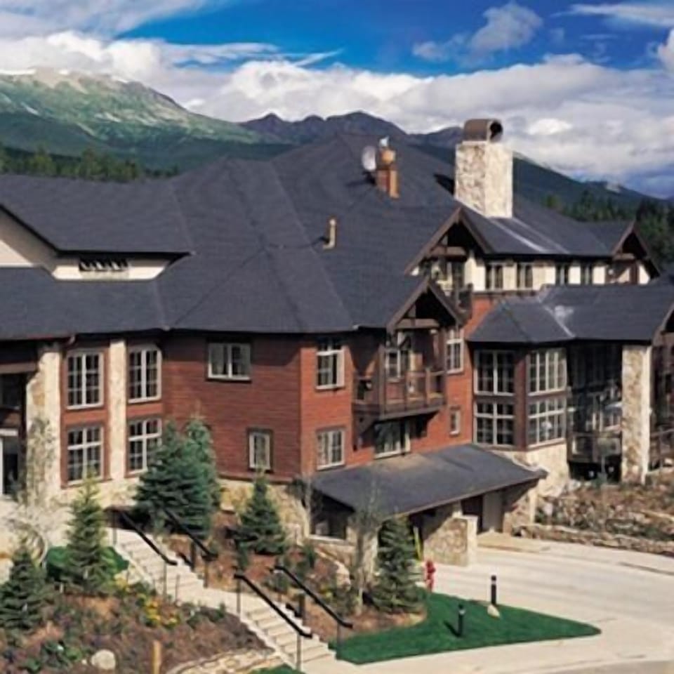 Grand Timber Lodge (partial)