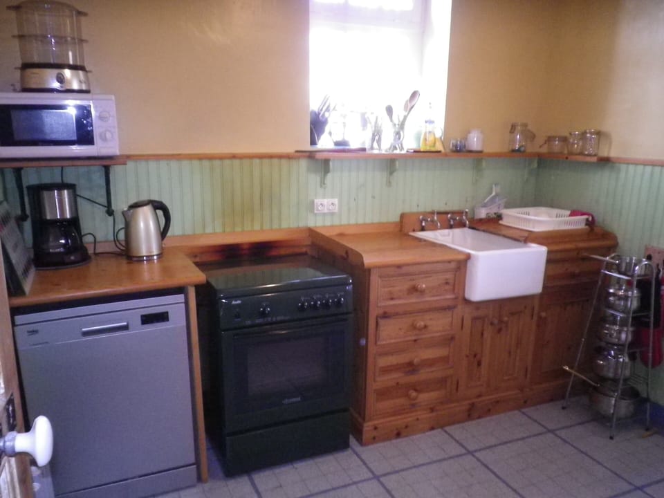 Equipped kitchen