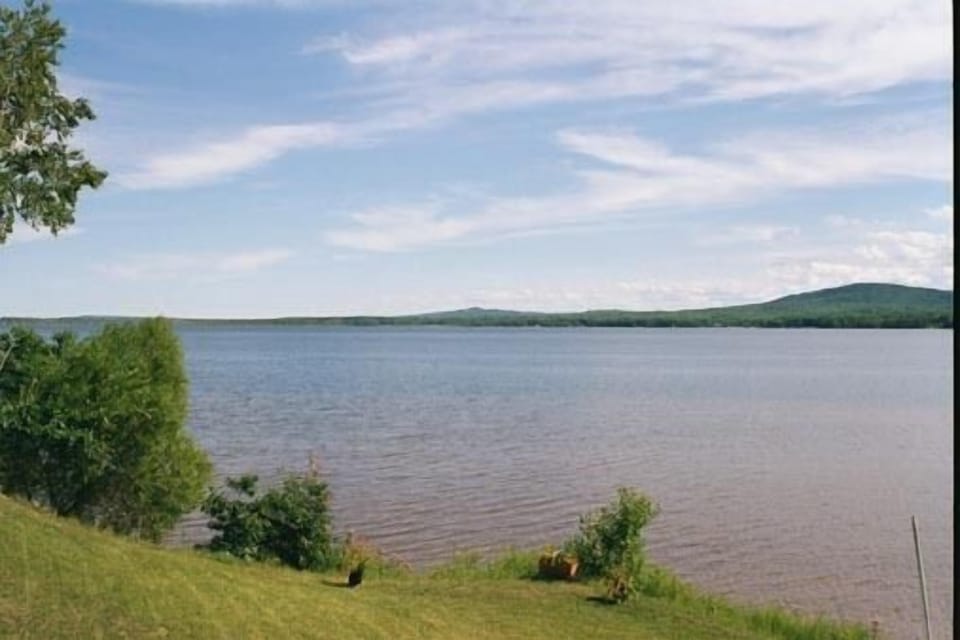 Lake Independence, only a 1 minute walk from your front door.