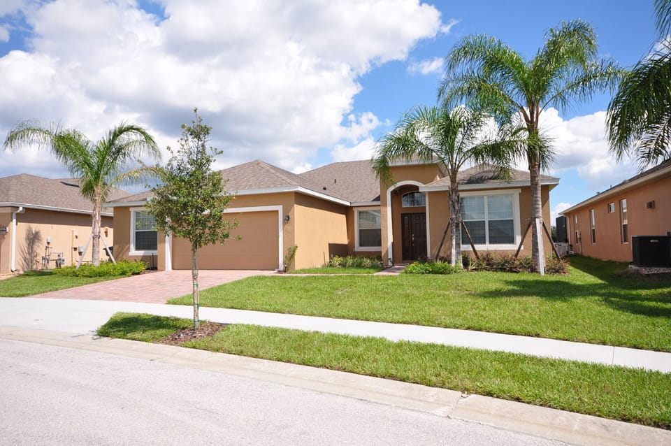 Our wonderful 1 story 2810 sq ft house