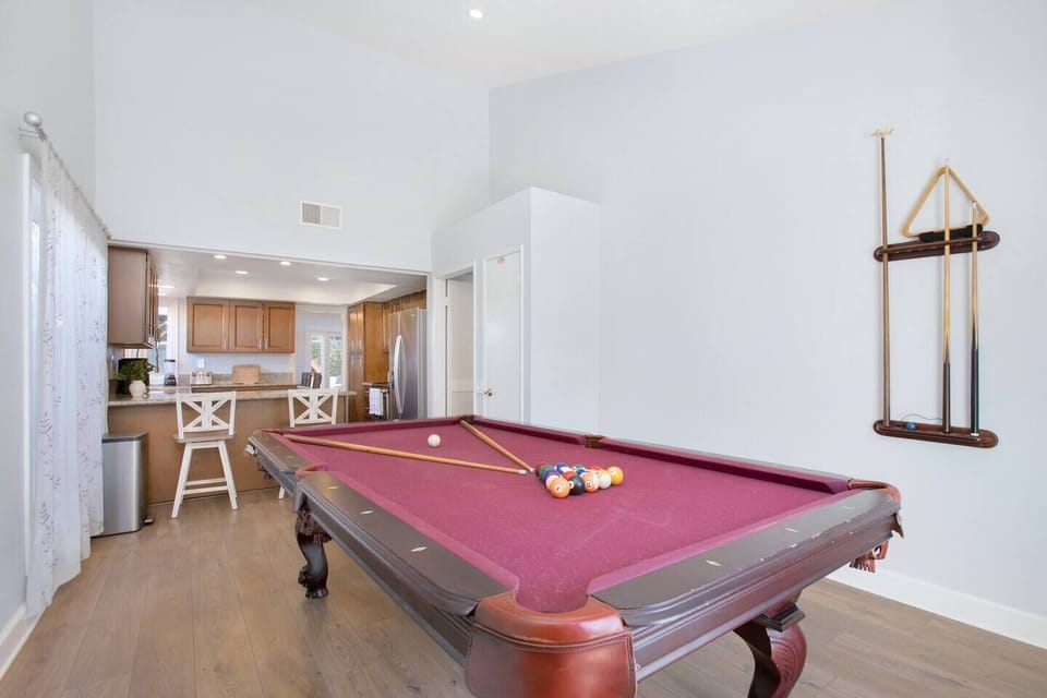 Create unforgettable family moments with a pool table that’s perfect for all ages.