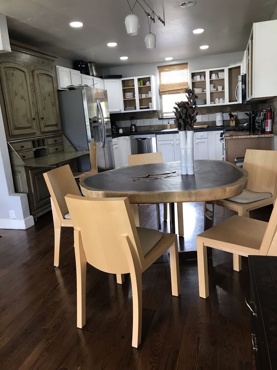 Seating for 5
