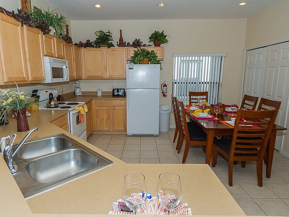 A fully equipped kitchen