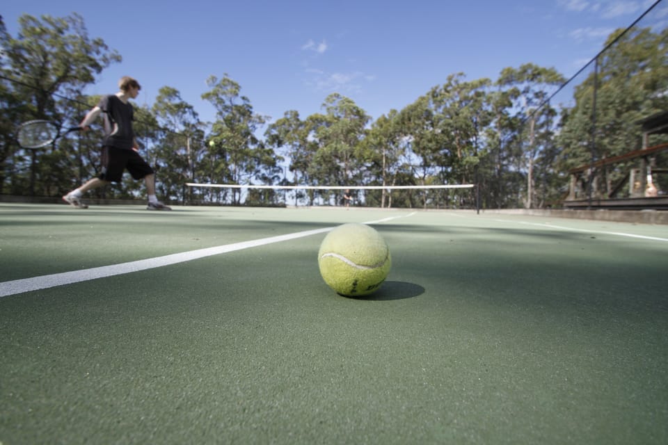 Banjos Tennis Court