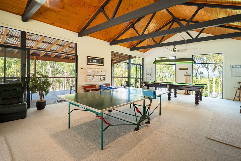 Banjos Recreation Room