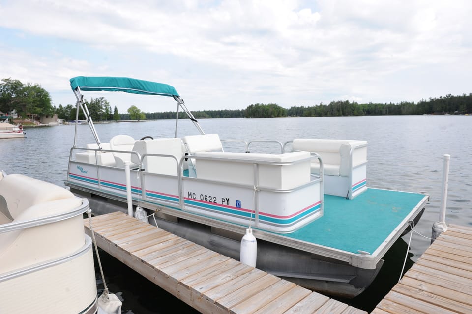 Boat Rental on site - Pontoon Boats
