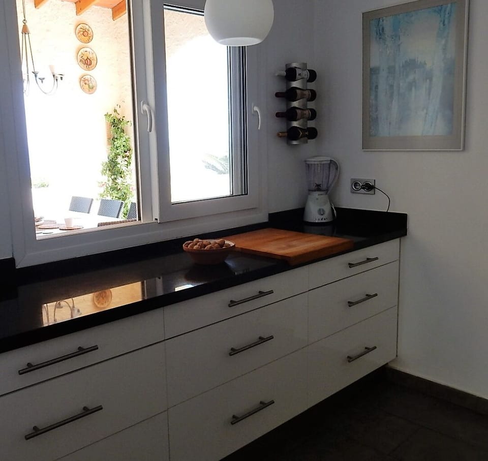 another side of the kitchen