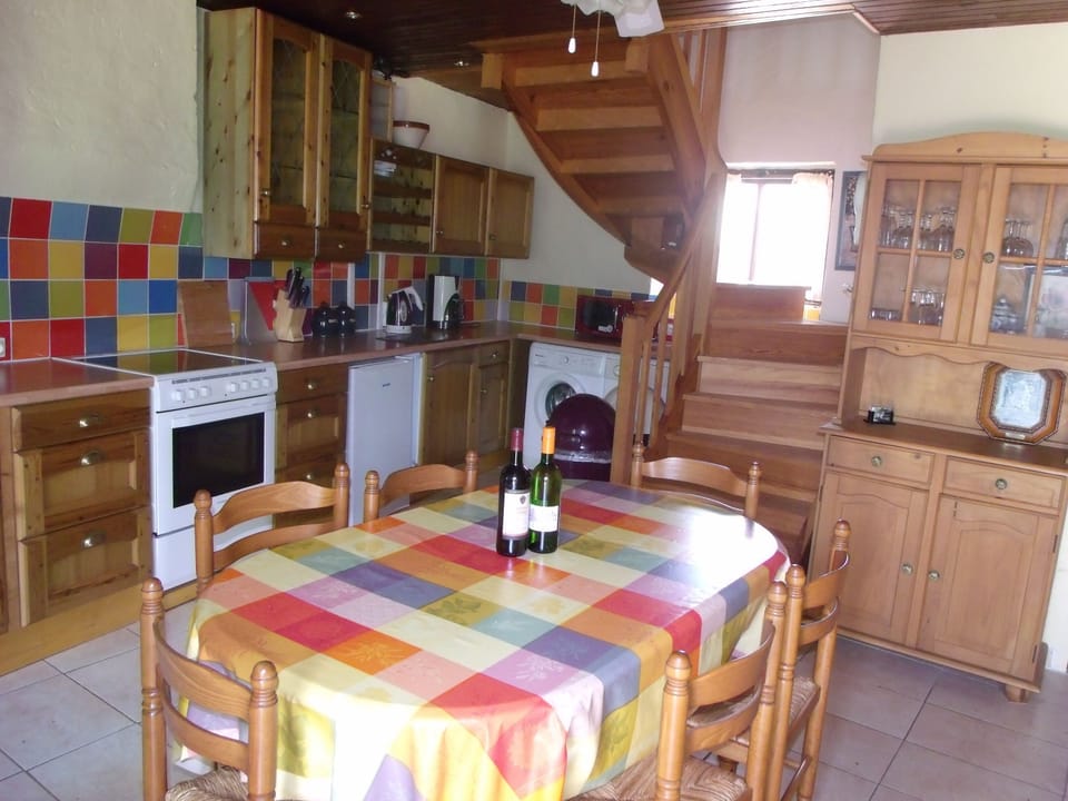 Well equipped kitchen