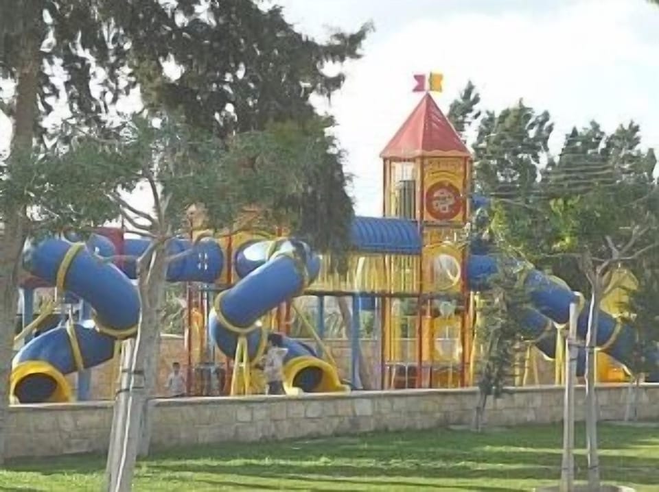 Playground in Kiti