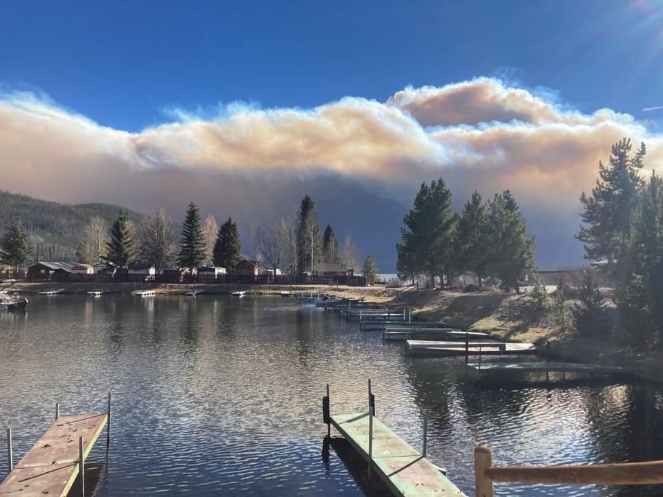 15 minute walk to Grand Lake Town Beach and Dock.