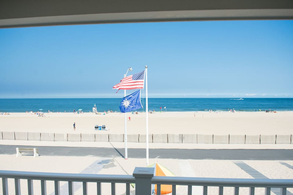 MAGNIFICENT CENTER VIEW FROM BALCONY