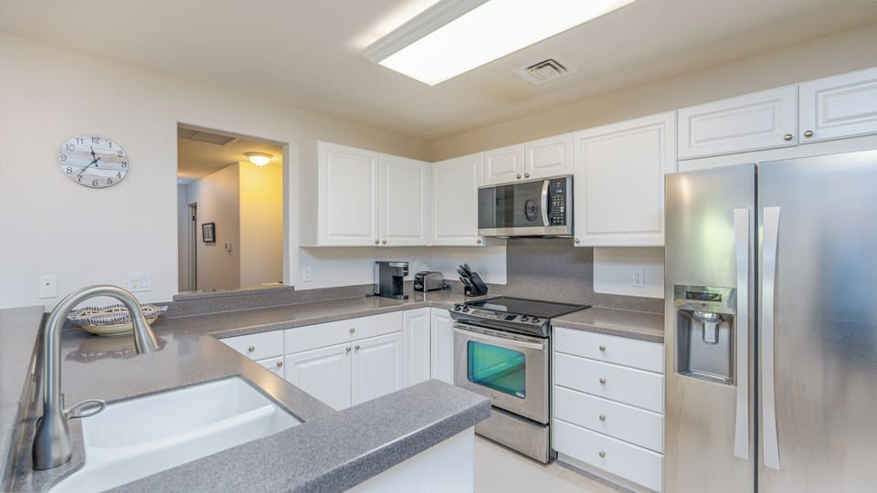 Fully stocked kitchen with everything you need to cook at home