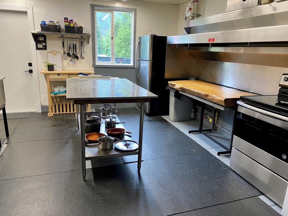 Large kitchen with all appliances