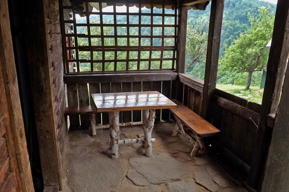 • Cozo Fantu • Carpathian mountain hut Transylvania • more: www.casa-vale.net