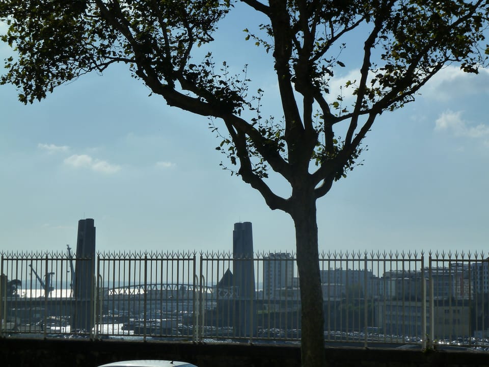 La vue de l'appartement: Les rives de la Penfeld et le pont de Recouvrance
