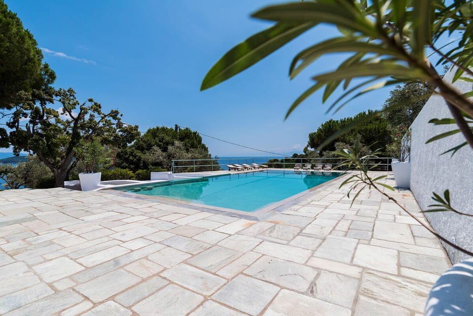 Main pool Villa Arios Skiathos