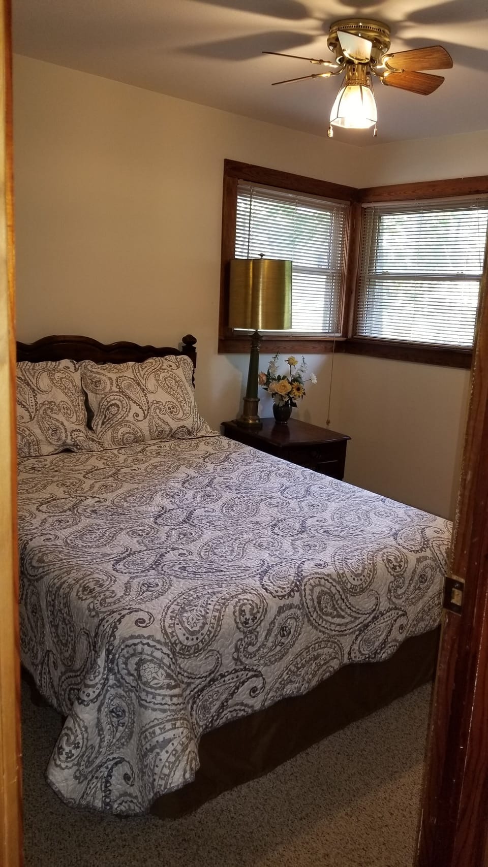 3rd Bedroom. --- Queen