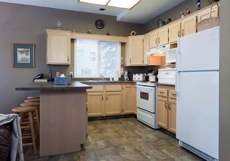 Large Kitchen Fully Equipped
