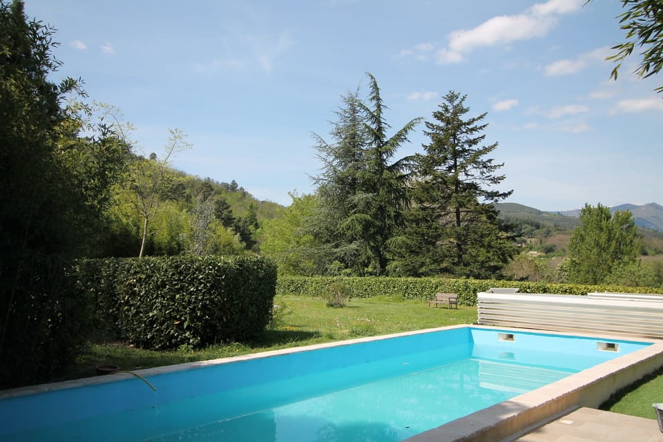 Pool with stacked pool covers