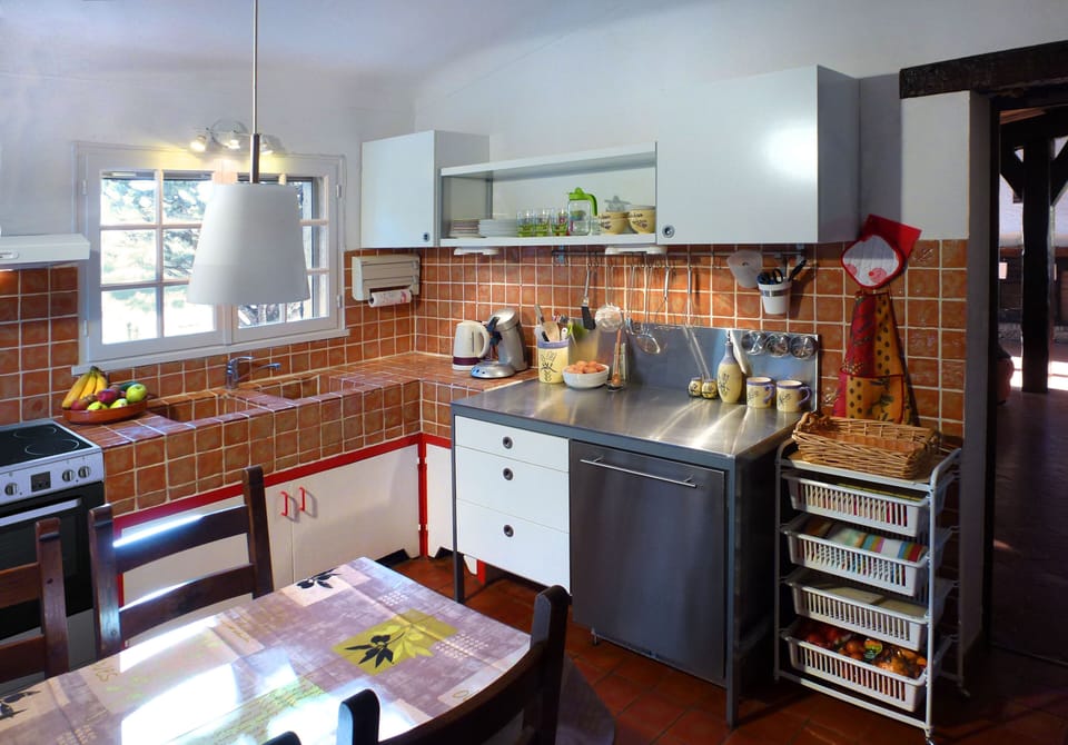 Fully equipped kitchen