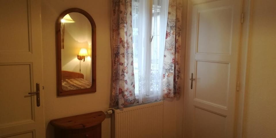 Sleeping area. bedroom 2