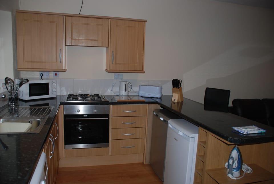 The kitchen is fully equipped.
