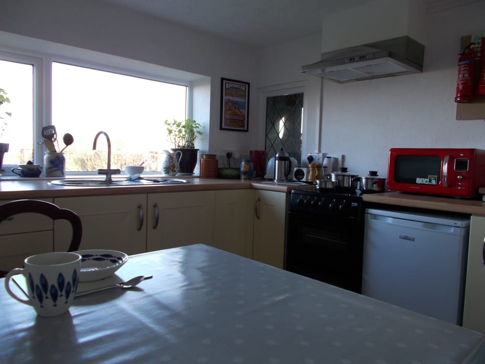 kitchen with sea view
