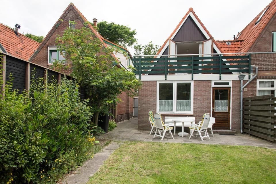 Gardenside.
