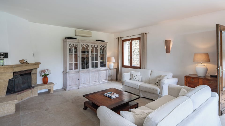 Reception room