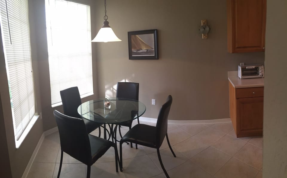 Breakfast nook