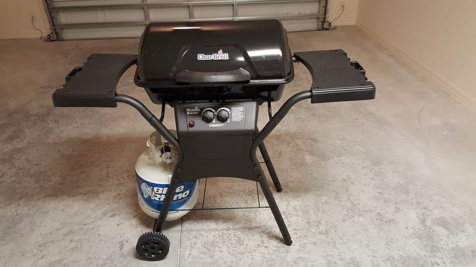 Gas grill