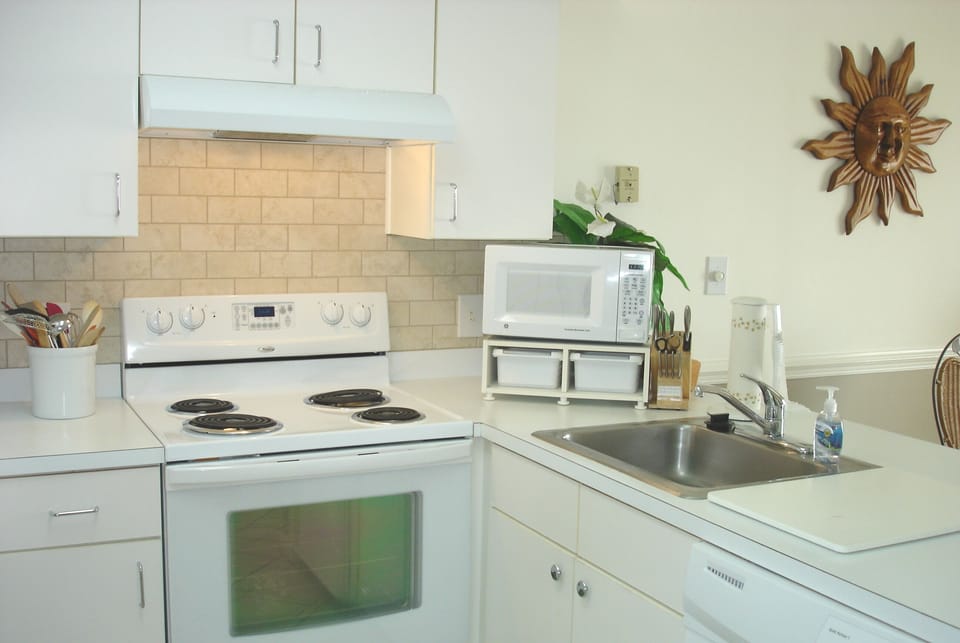 Fully Stocked Kitchen