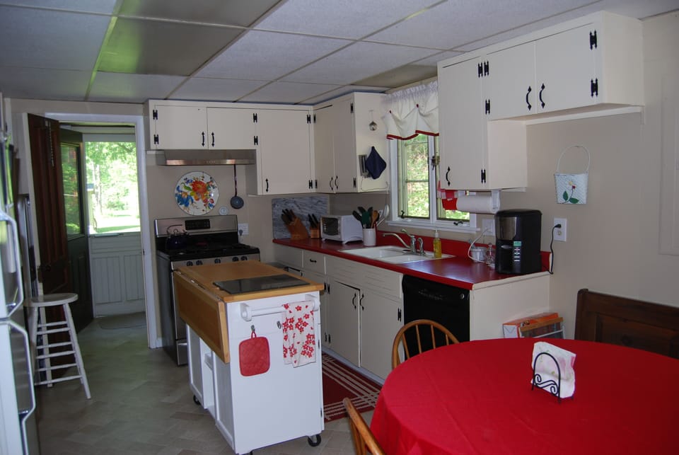 Kitchen with island. New floor in 2016! 