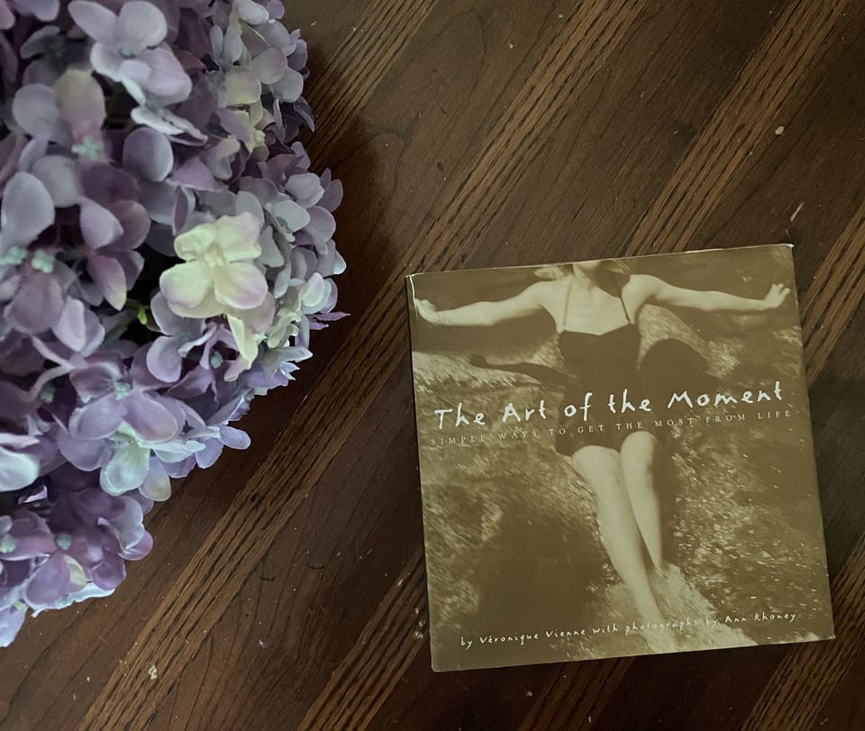 Full bookshelf in living room/Books for adults, teens and children 