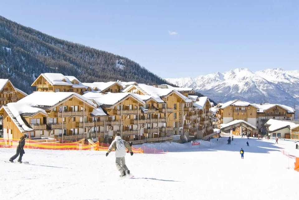 Snow and ski sports