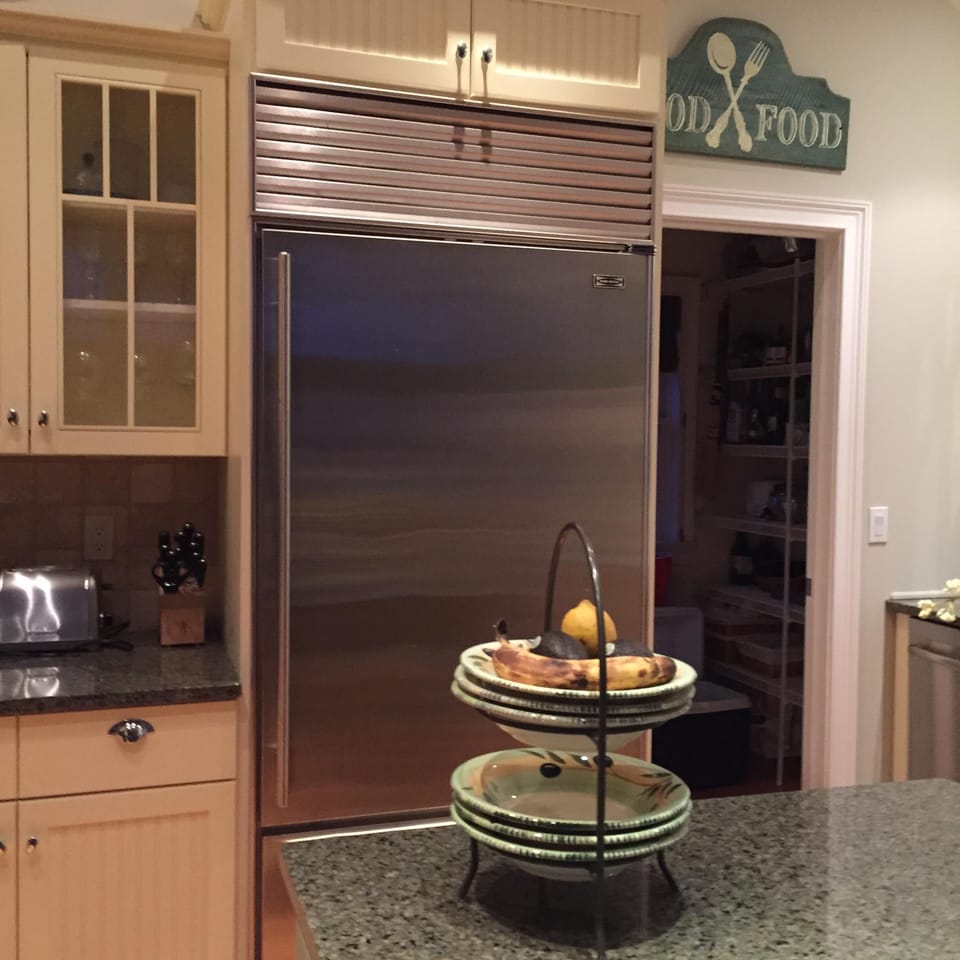 Sub-Zero Refrigerator 