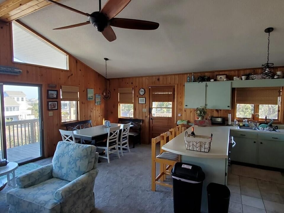 Dining table seating for 8 plus an additional 4 bar stools