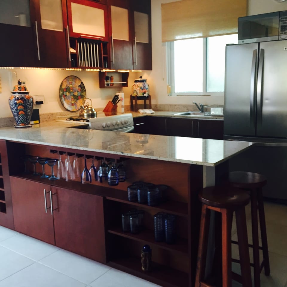 Well equipped "Cooks Kitchen" with upgraded cabinetry