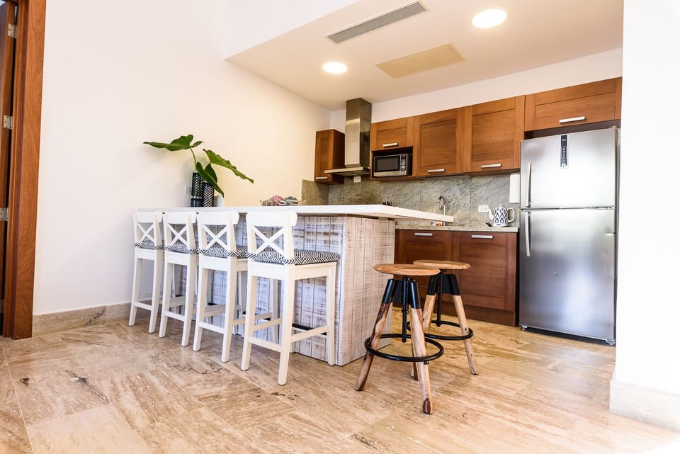 Kitchen and Breakfast Nook