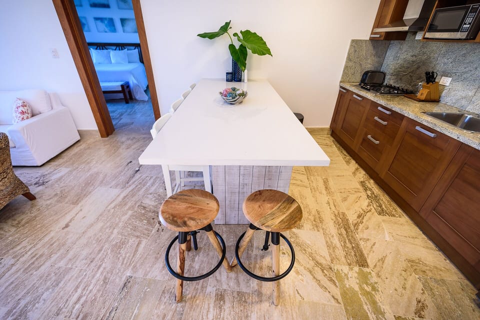 Kitchen and Breakfast Nook