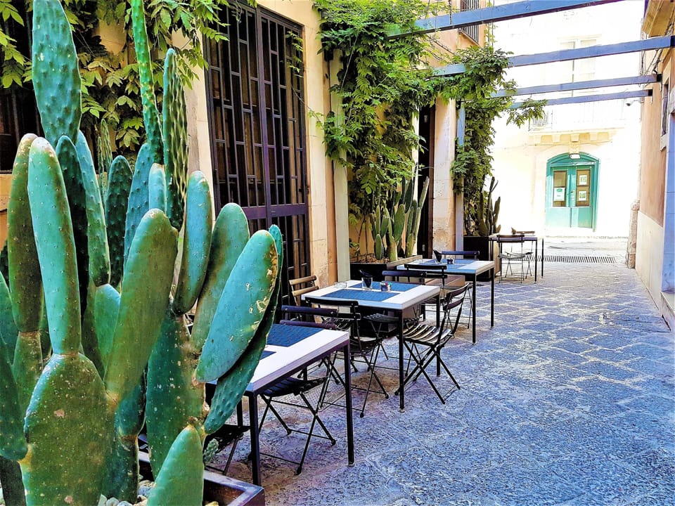 Pub/Ristorante few steps away