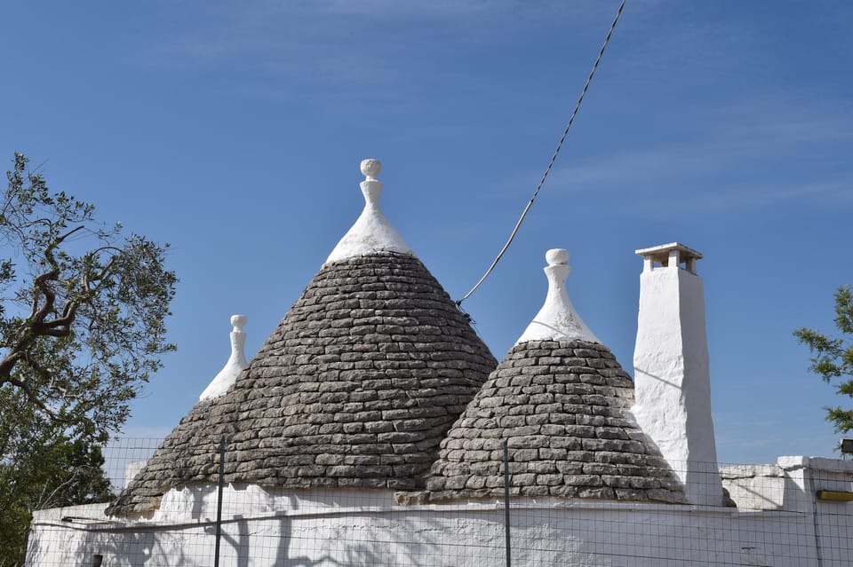 a nearby "trullo"