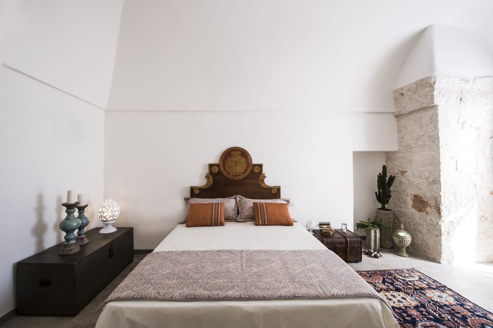 deyail - Colonial bedroom