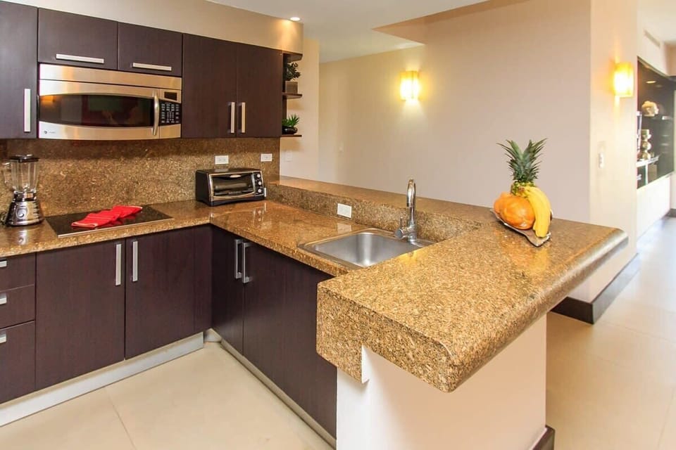 Modern appliances & all you'll need for home-cooked meals!