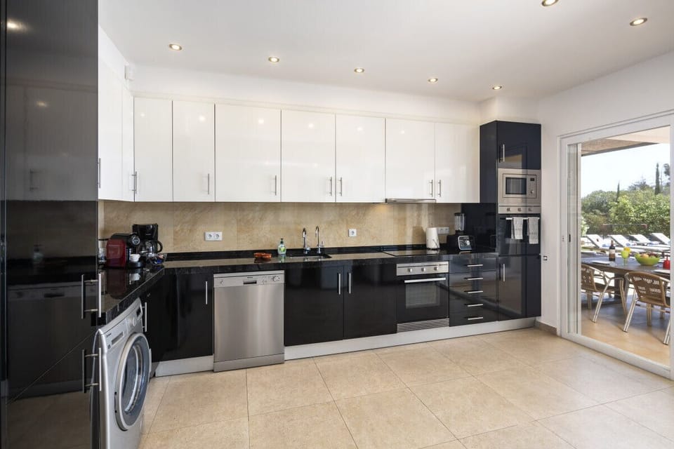 Carvoeiro rentals Villa Mediterraneo kitchen