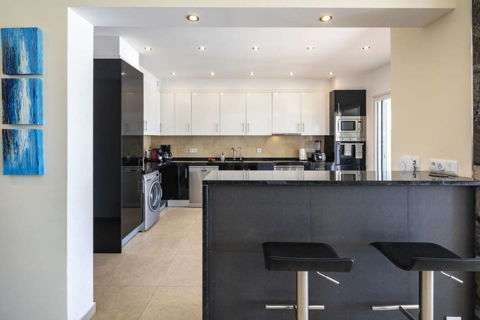 Carvoeiro rentals Villa Mediterraneo breakfast bar