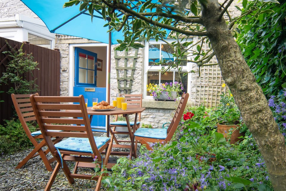 Breakfast in the patio garden