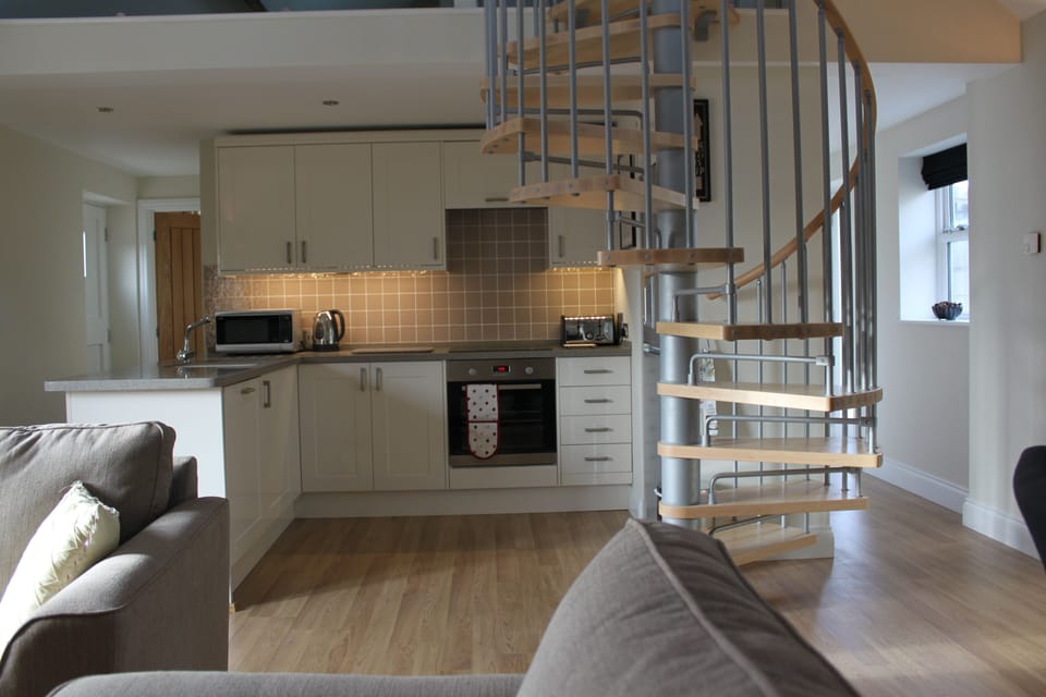 Open plan living area comfortable for up to 6 guests